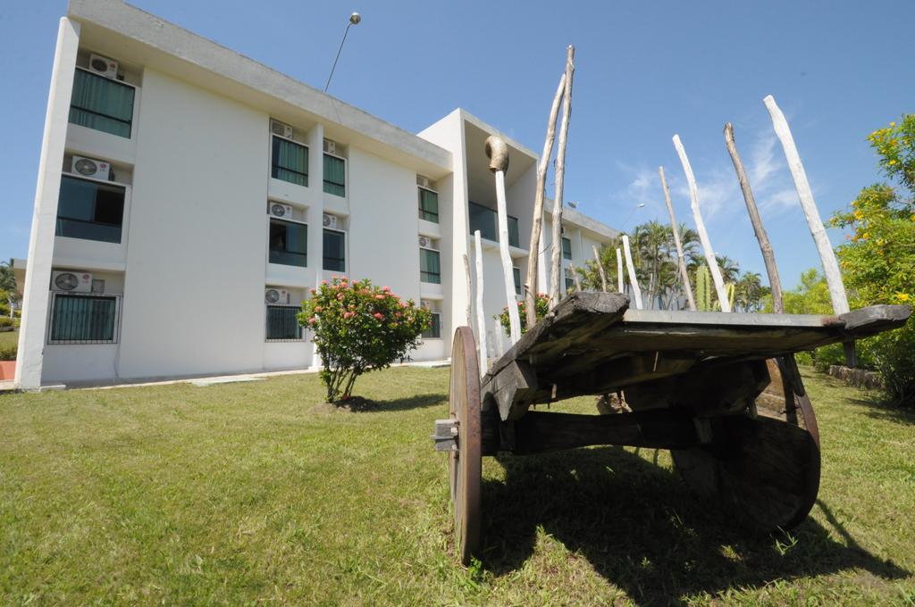 Xingo Parque Hotel Canindé de São Francisco Exterior photo