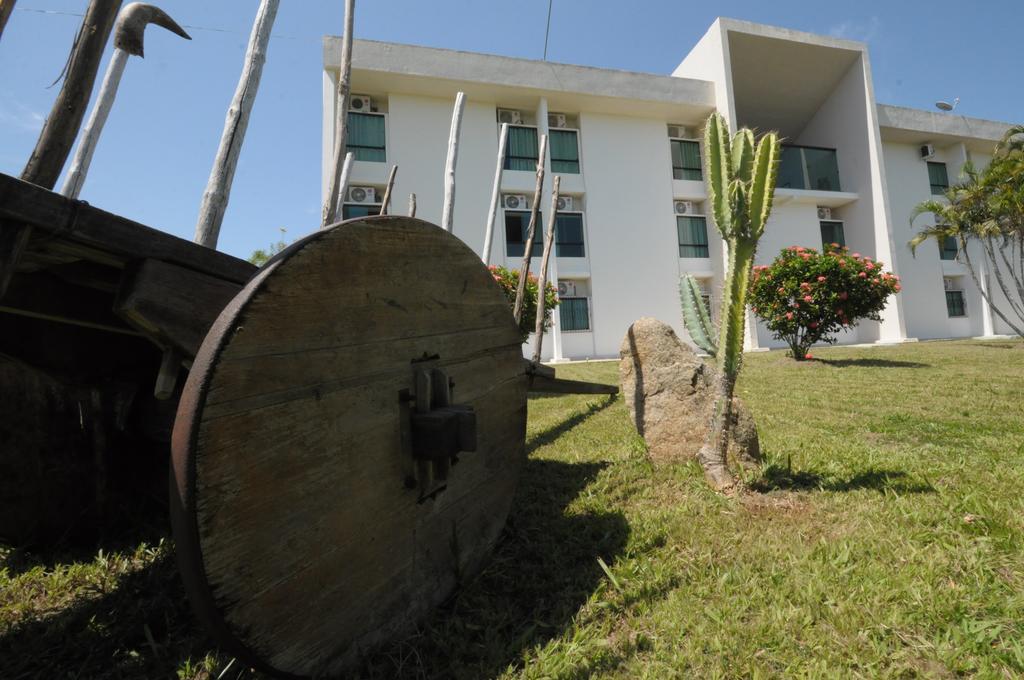 Xingo Parque Hotel Canindé de São Francisco Exterior photo